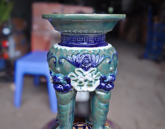 ĐÔN TRỤ BỐN CHÂN